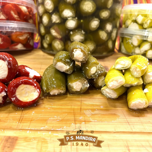 Peynir Dolgulu Biber Turşusu